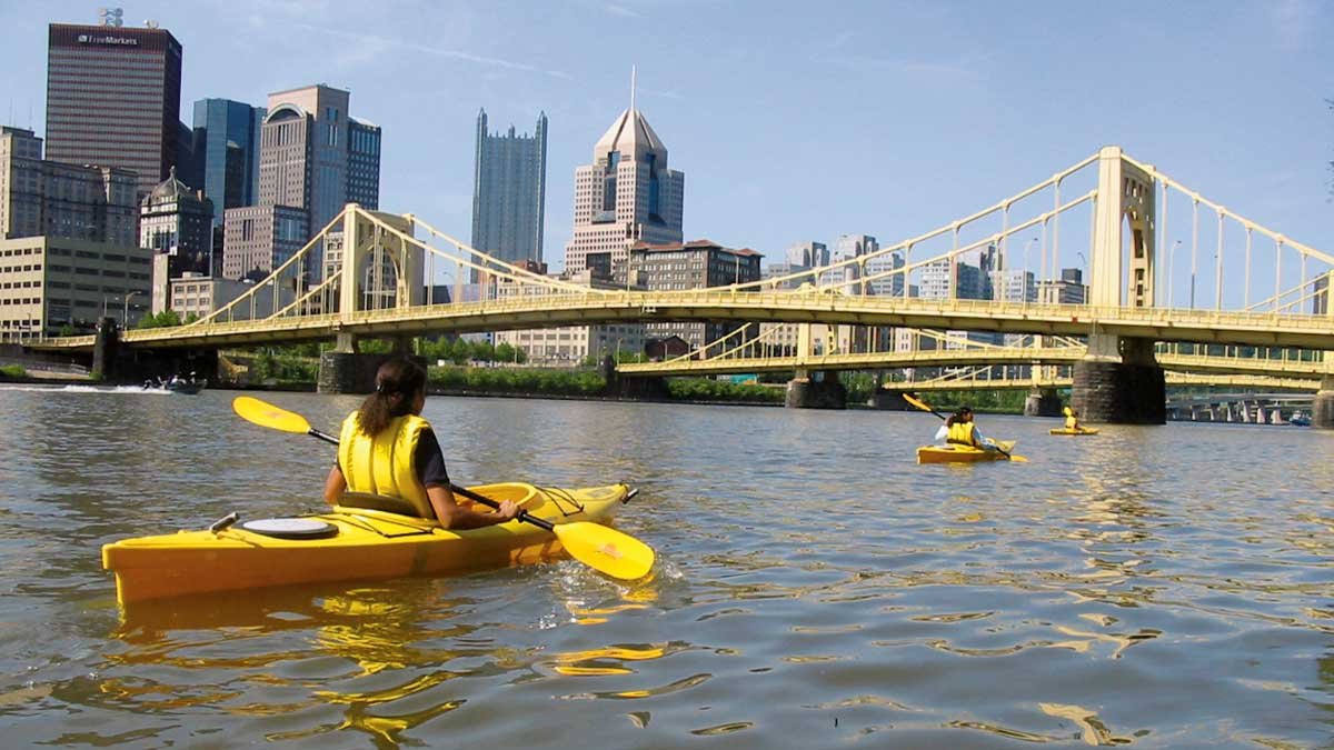 Stand-Up-Paddling, Disc-Golf und Drachenbootfahren mitten in Pittsburgh