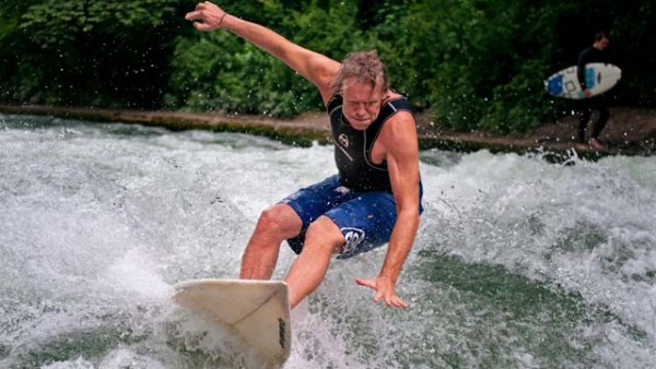 Auf der Suche nach der Secret Wave – River Surfer Dieter Deventer im Interview