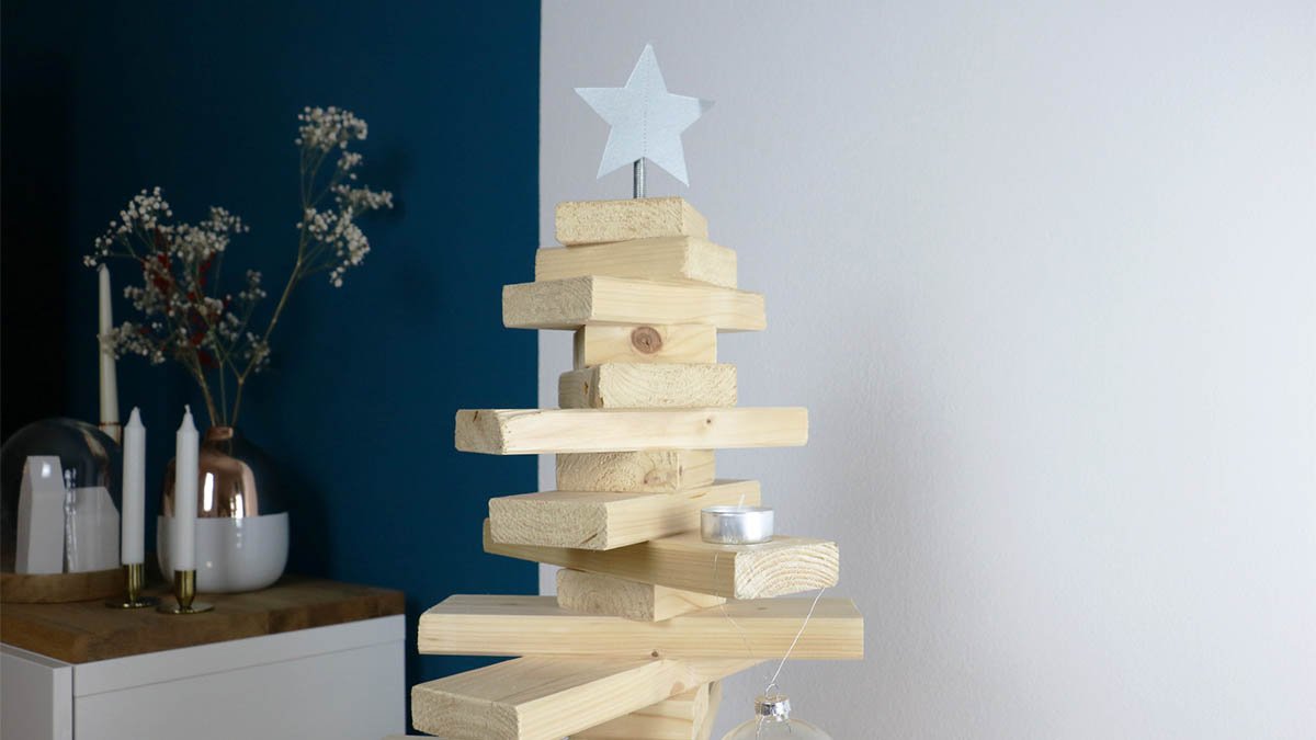 Holz-Weihnachtsbaum selber machen