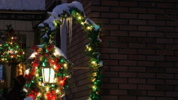 Lichterkette im Garten – das muss man beachten