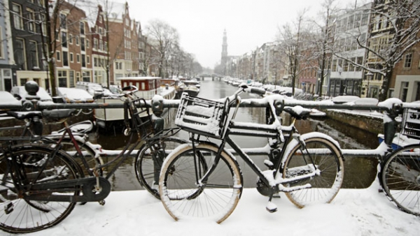 Im Winter gilt es das Rad auf die eisigen und schneebedeckten Straßen vorzubereiten.