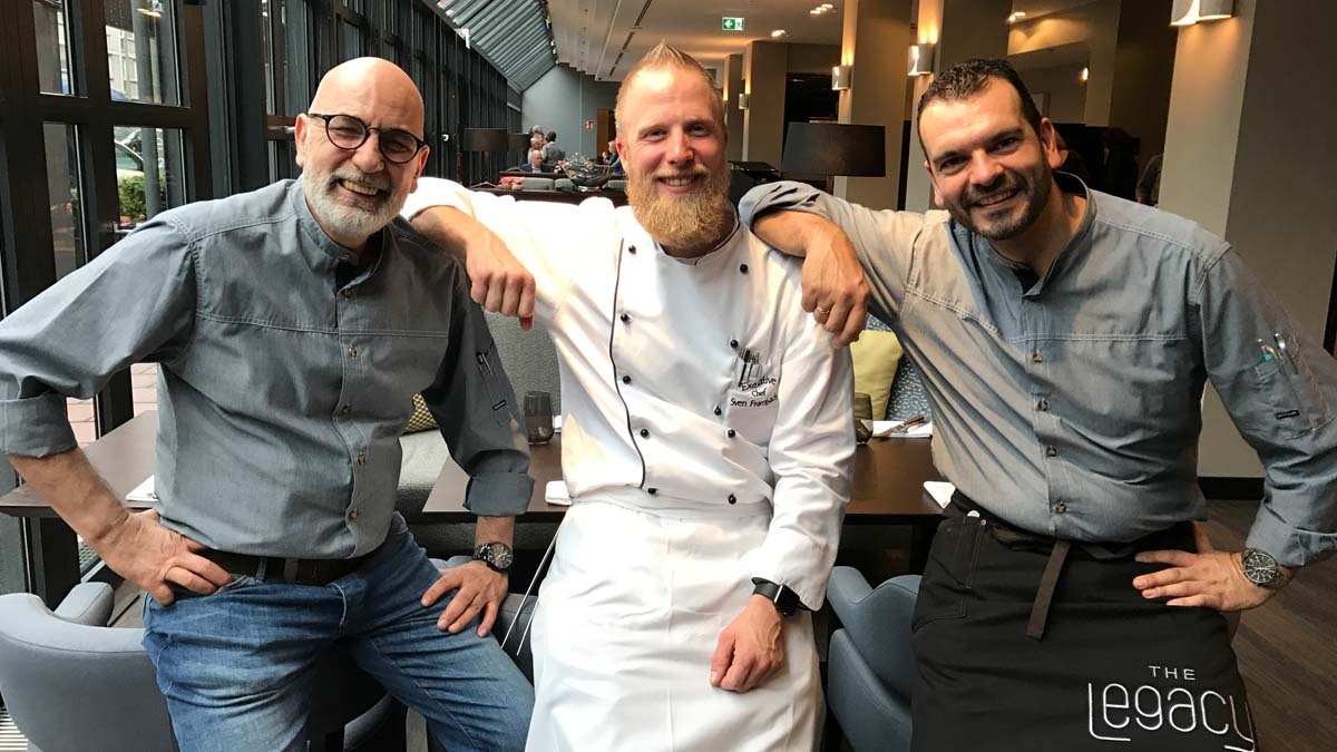 The Legacy -- Bar Manager Ahmet Ayberk, Küchenchef Sven Frambach und Restaurantmanager Javier Villacampa (v. l. n. r. ) freuen sich auf zahlreiche Gäste.