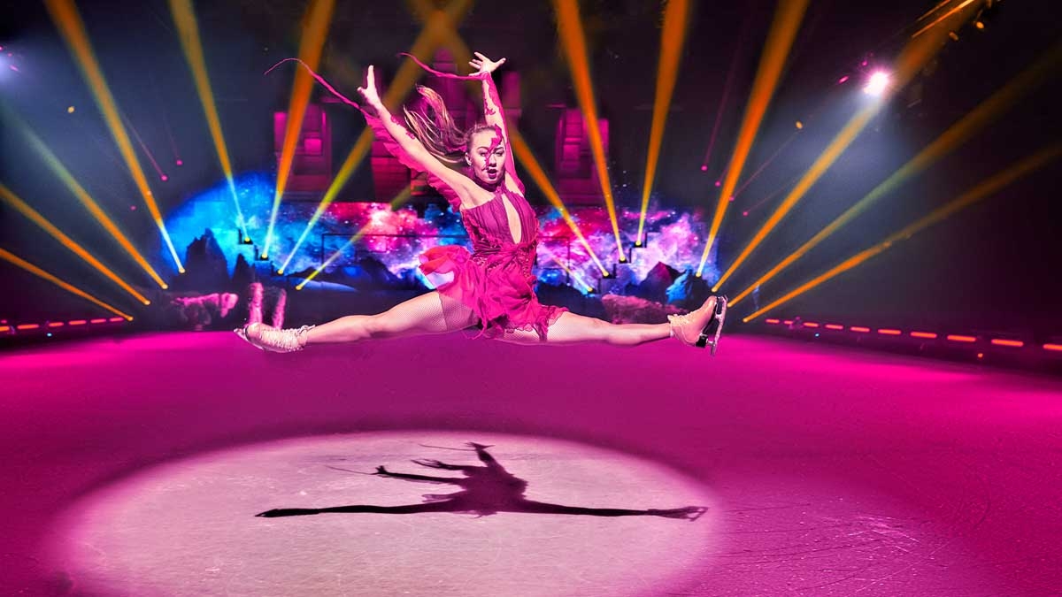 HOLIDAY ON ICE