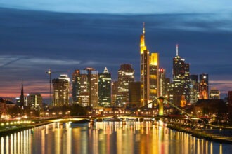 Steven Wei auf Unsplash, Kimpton Main Frankfurt